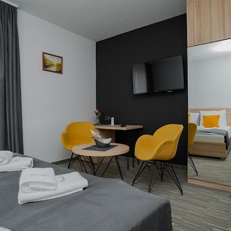 Maestro - Rooms & Restaurant Vukovar Luaran gambar