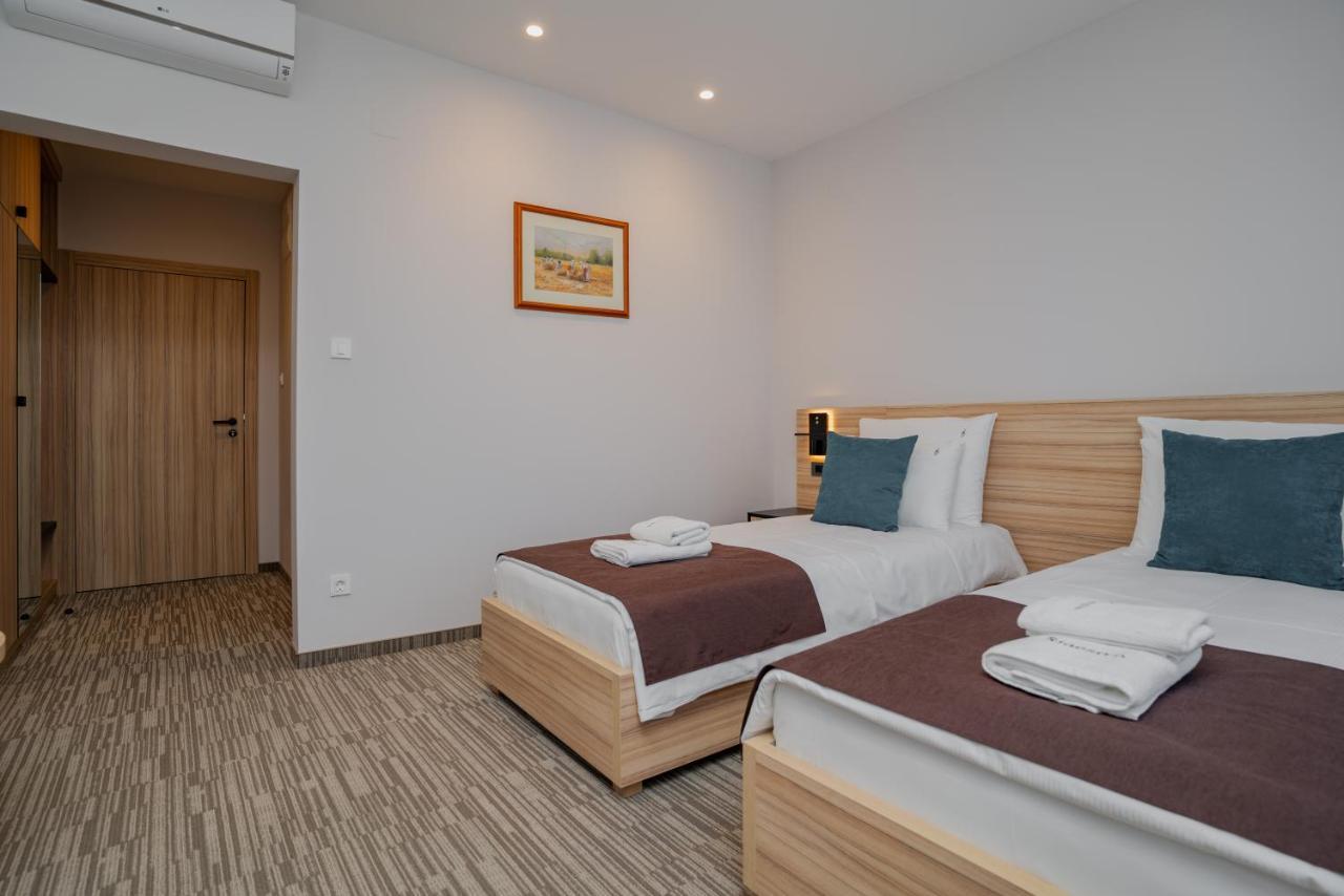 Maestro - Rooms & Restaurant Vukovar Luaran gambar