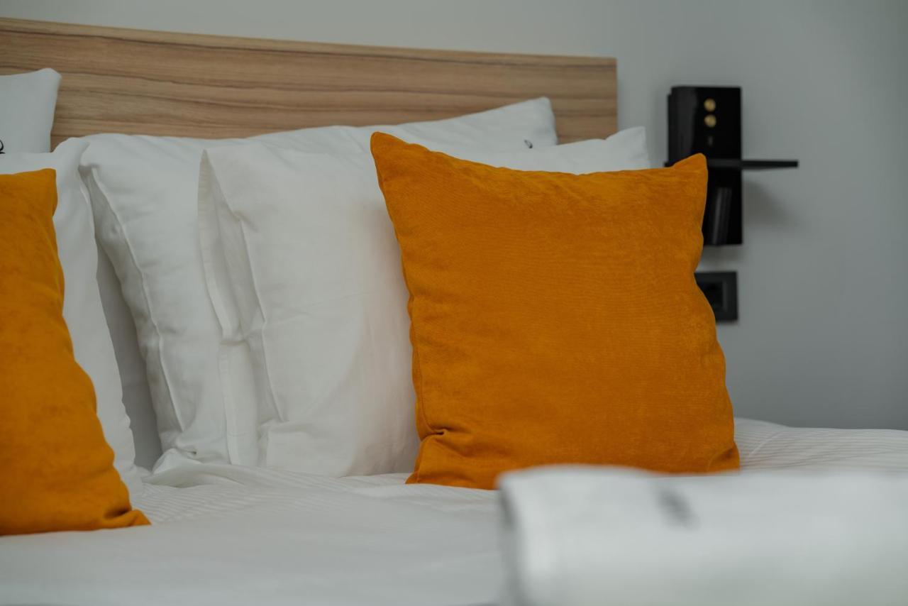 Maestro - Rooms & Restaurant Vukovar Luaran gambar