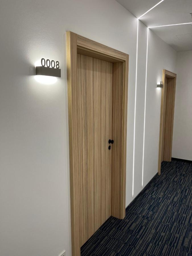 Maestro - Rooms & Restaurant Vukovar Luaran gambar