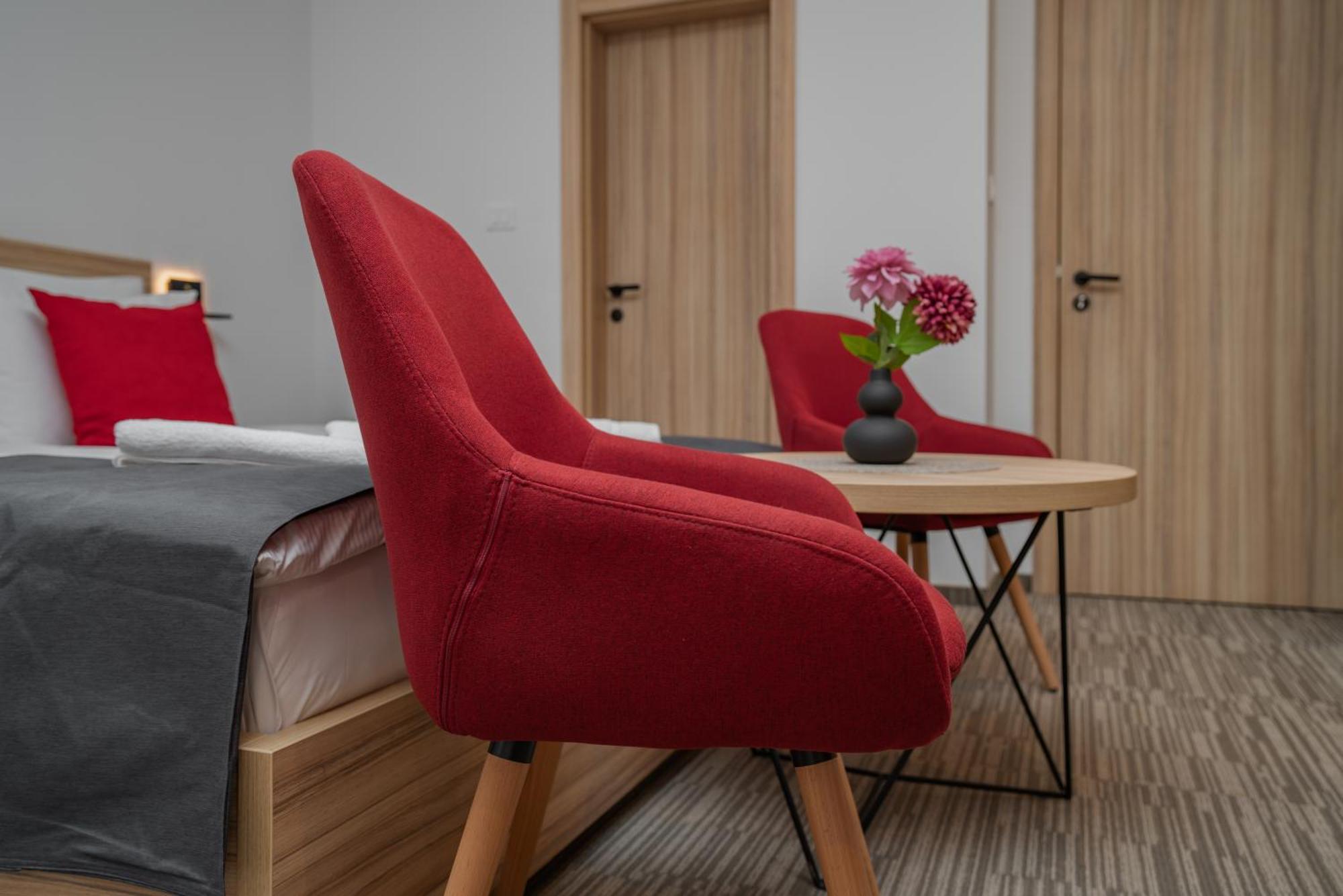 Maestro - Rooms & Restaurant Vukovar Bilik gambar